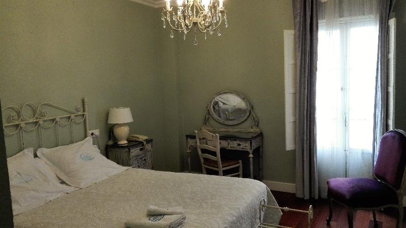 Le Petit Paris 2* Seville